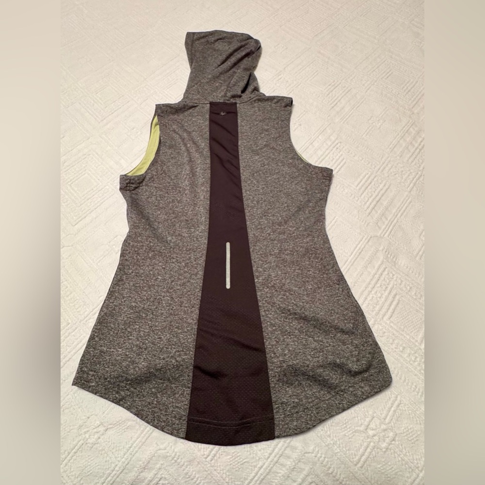 Women’s Tek Gear Warm Gear sleeveless hoodie jacket - gray and neon - small - Picture 7 of 13